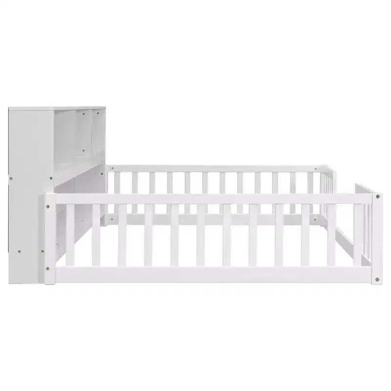Lit de sol intégral Bellemave avec bibliothèque latérale et étagères, cadre de lit de sol en pin avec garde-corps pour enfants, blanc
