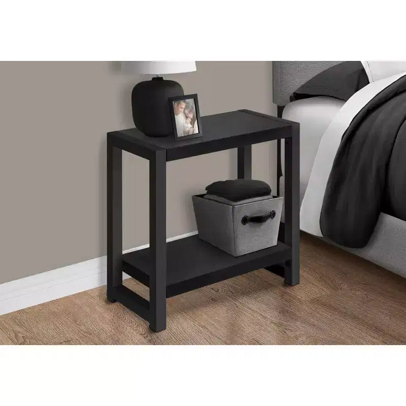 Table d'appoint moderne Okak avec pieds en boucle, table d'extrémité avec étagère de rangement inférieure et plateau épais, table de canapé pour salon