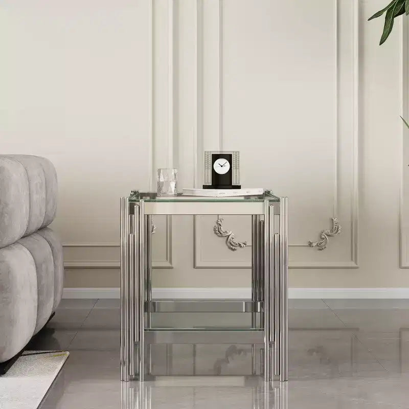 Table d'appoint double couche en verre trempé élégante Okak, avec cadre en acier inoxydable finition miroir, table d'appoint pour le salon