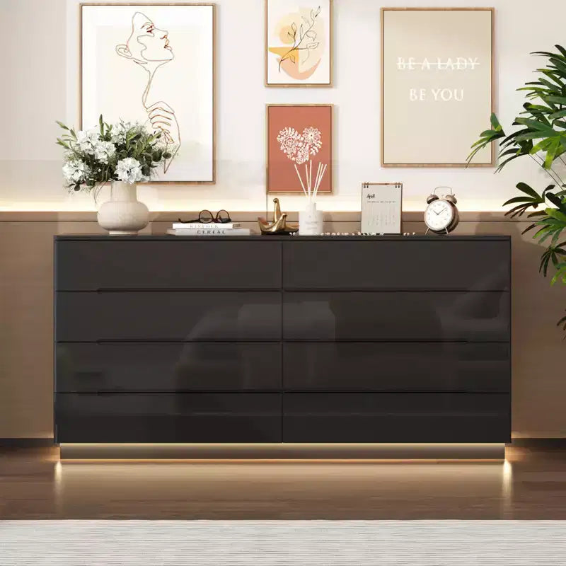 Commode moderne Famapy à 8 tiroirs avec éclairage de base LED, finition brillante et polyvalence multi-pièces, Meuble de rangement, Organisateur élégant pour la maison
