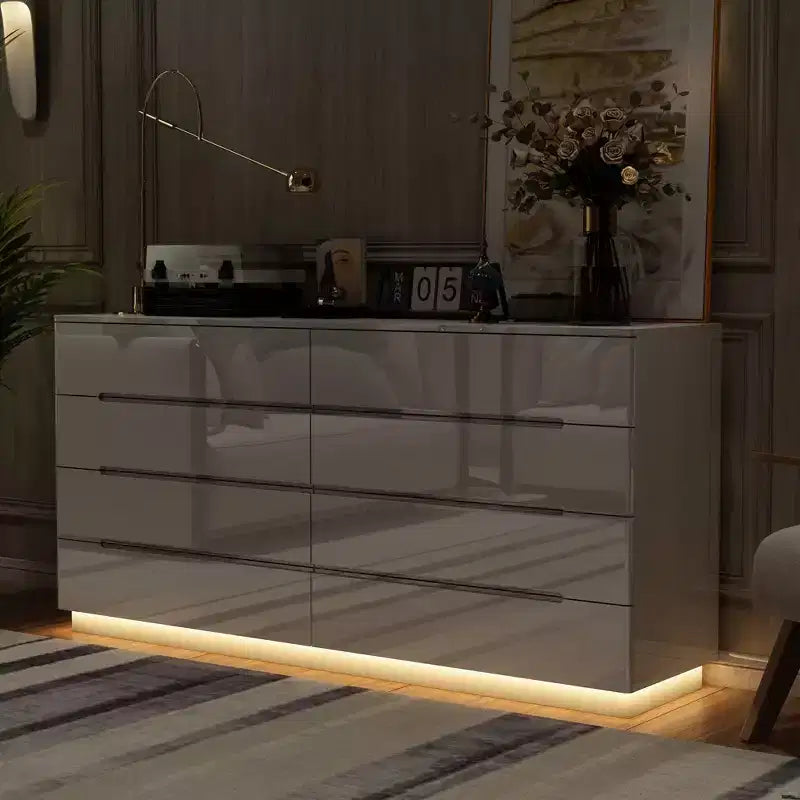 Commode moderne Famapy à 8 tiroirs avec éclairage de base LED, finition brillante et polyvalence multi-pièces, Meuble de rangement, Organisateur élégant pour la maison