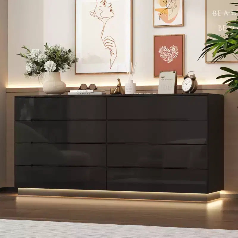 Commode moderne Famapy à 8 tiroirs avec éclairage de base LED, finition brillante et polyvalence multi-pièces, Meuble de rangement, Organisateur élégant pour la maison