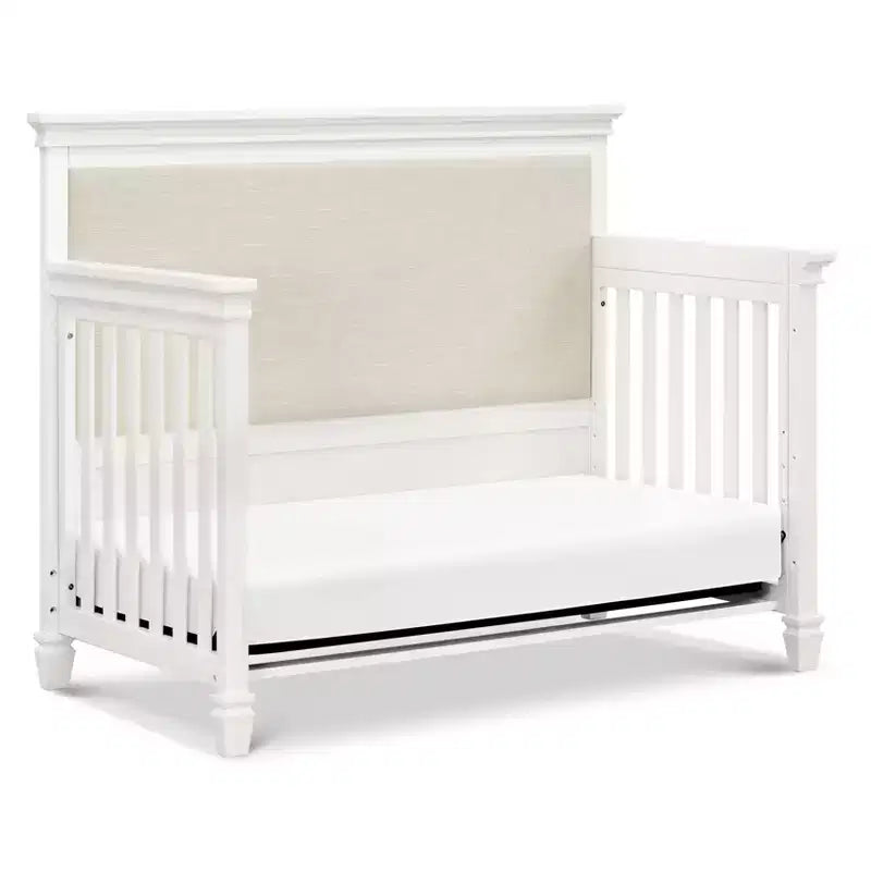 Lit de bébé évolutif 4-en-1 Namesake Darlington – Blanc chaud