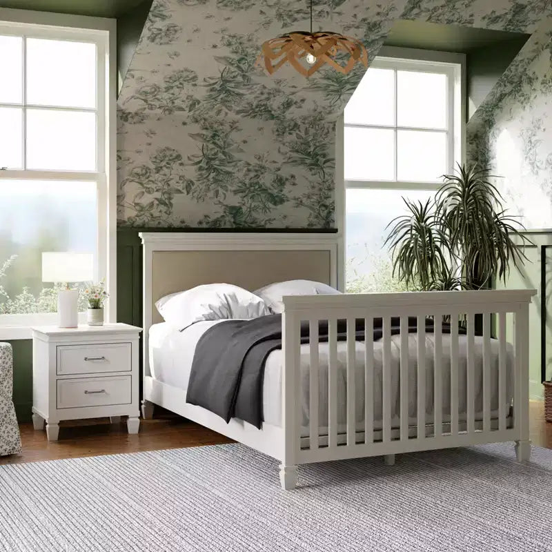 Lit de bébé évolutif 4-en-1 Namesake Darlington – Blanc chaud