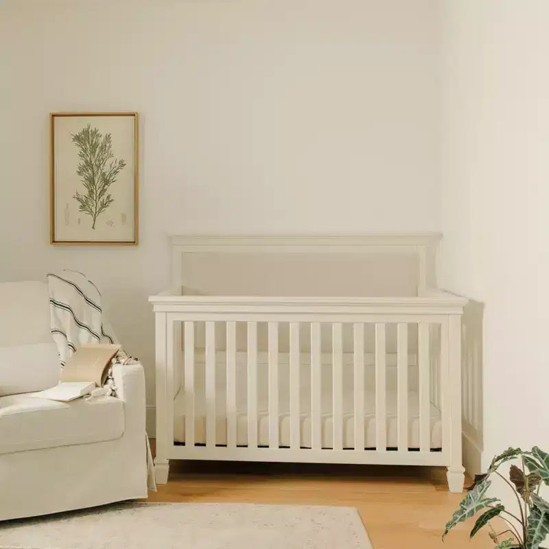 Lit de bébé évolutif 4-en-1 Namesake Darlington – Blanc chaud