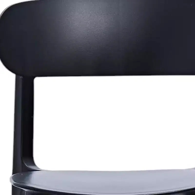HomeRoots Lot de quatre chaises de salle à manger latérales en plastique noir très résistant
