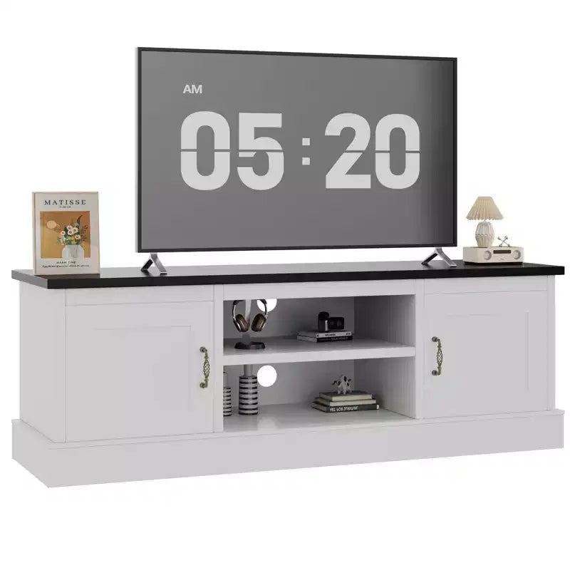 Meuble TV de style ferme avec rangement, console média moderne avec finition grain de bois rustique, convient aux salons et bureaux à domicile.