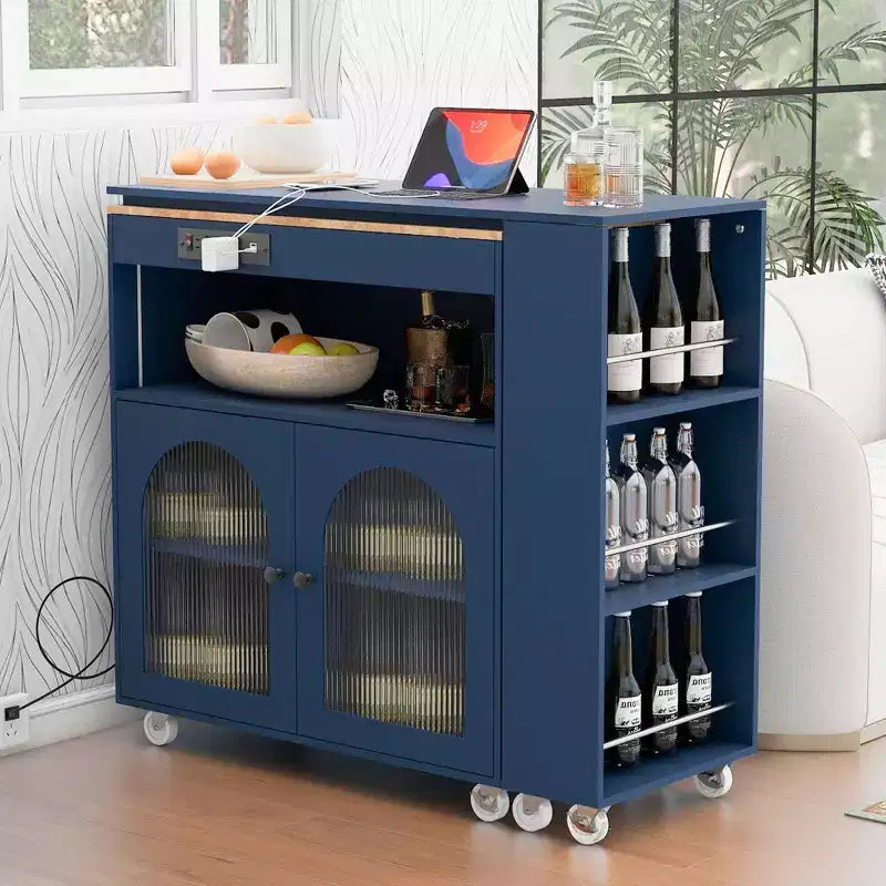 Okak Îlot de cuisine sur roulettes avec 2 portes vitrées, chariot de cuisine avec plateau extensible et prises électriques, îlot de cuisine avec étagères latérales ouvertes