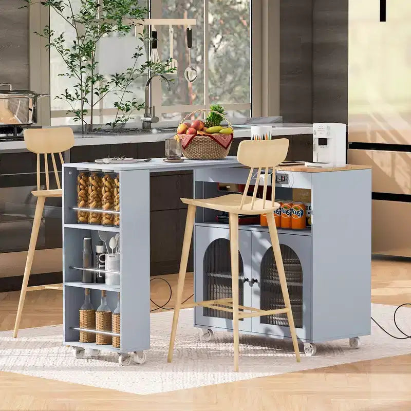 Okak Îlot de cuisine sur roulettes avec 2 portes vitrées, chariot de cuisine avec plateau extensible et prises électriques, îlot de cuisine avec étagères latérales ouvertes