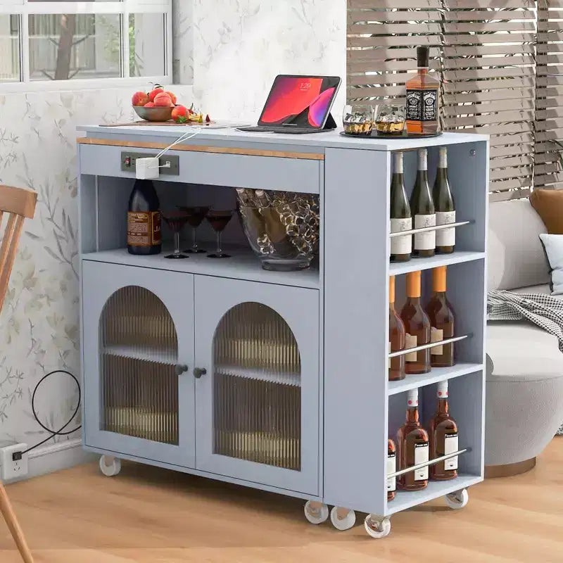 Okak Îlot de cuisine sur roulettes avec 2 portes vitrées, chariot de cuisine avec plateau extensible et prises électriques, îlot de cuisine avec étagères latérales ouvertes