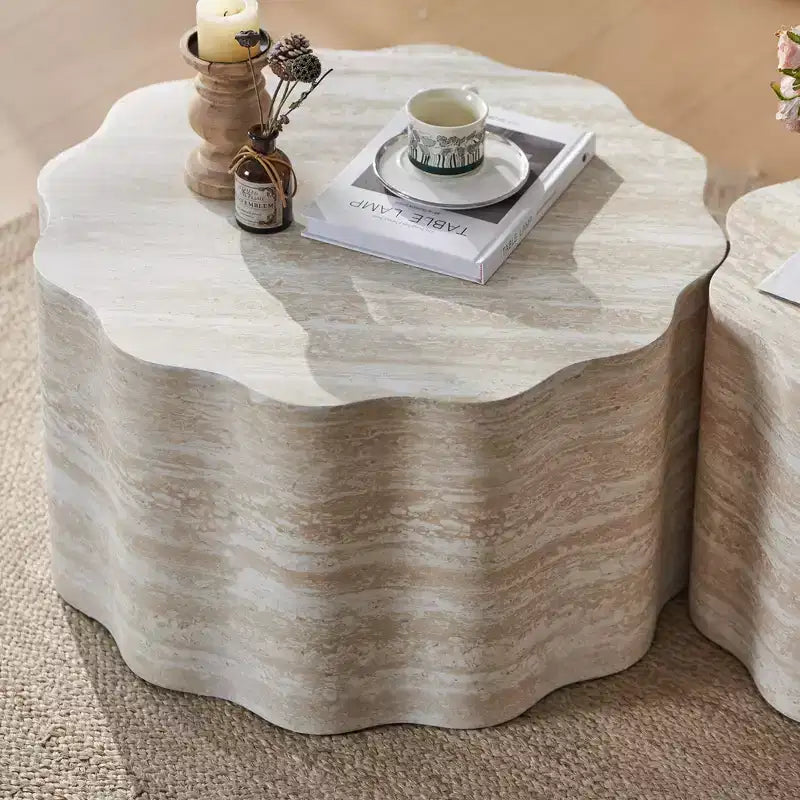 Table basse ronde moderne en bois 2 pièces GDFStudio Arlen avec bord ondulé