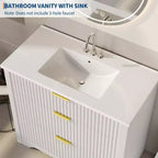 Meuble-lavabo de salle de bain moderne cannelé avec lavabo en céramique intégré, armoire de rangement autoportante avec 3 tiroirs pour salle de bain contemporaine.
