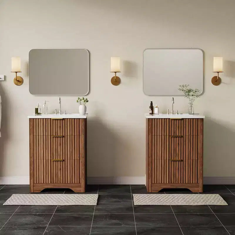 Meuble-lavabo de salle de bain moderne cannelé avec lavabo en céramique intégré, armoire de rangement autoportante avec 3 tiroirs pour salle de bain contemporaine.