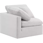 Fauteuil d'angle en velours Indulge Meridian Furniture
