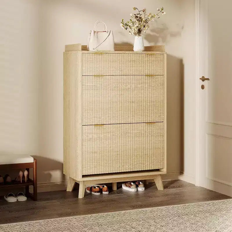 Meuble à chaussures étroit GustoWave avec design cannelé, 2 tiroirs basculants et tiroir supérieur