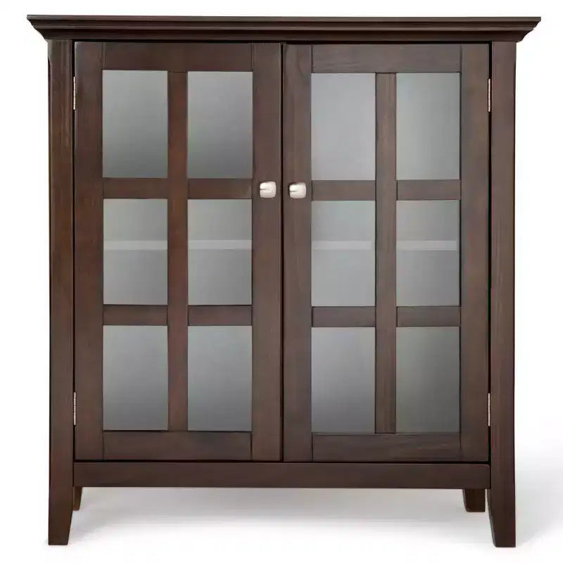 Meuble bas de rangement « Normandy » de 35 po, brun brunette – WyndenHall : Style transitionnel, portes vitrées, étagères réglables