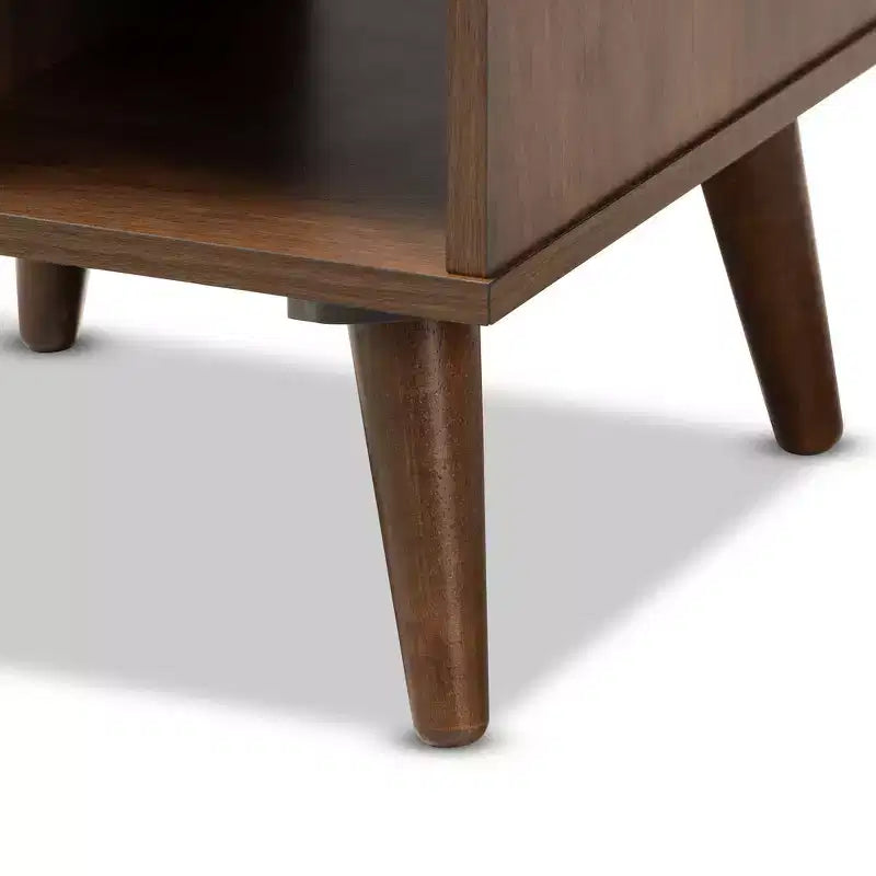 Table d'appoint Sami en noyer - Baxton Studio