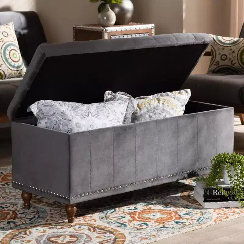 Banc ottoman de rangement capitonné en velours Kaylee - Baxton Studio