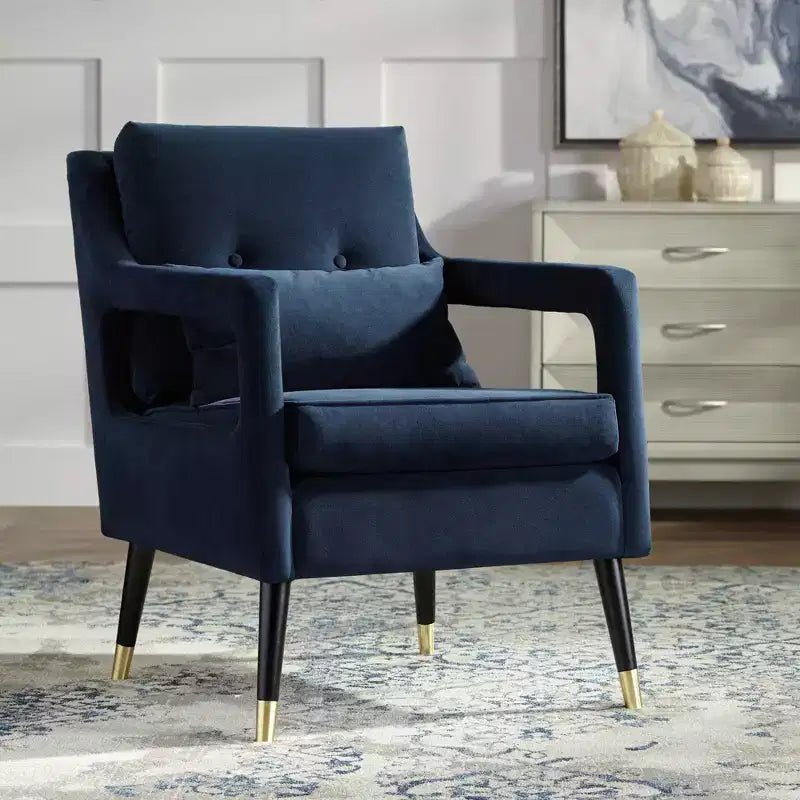 Fauteuil d'appoint capitonné en tissu bleu Tilman de Studio 55D