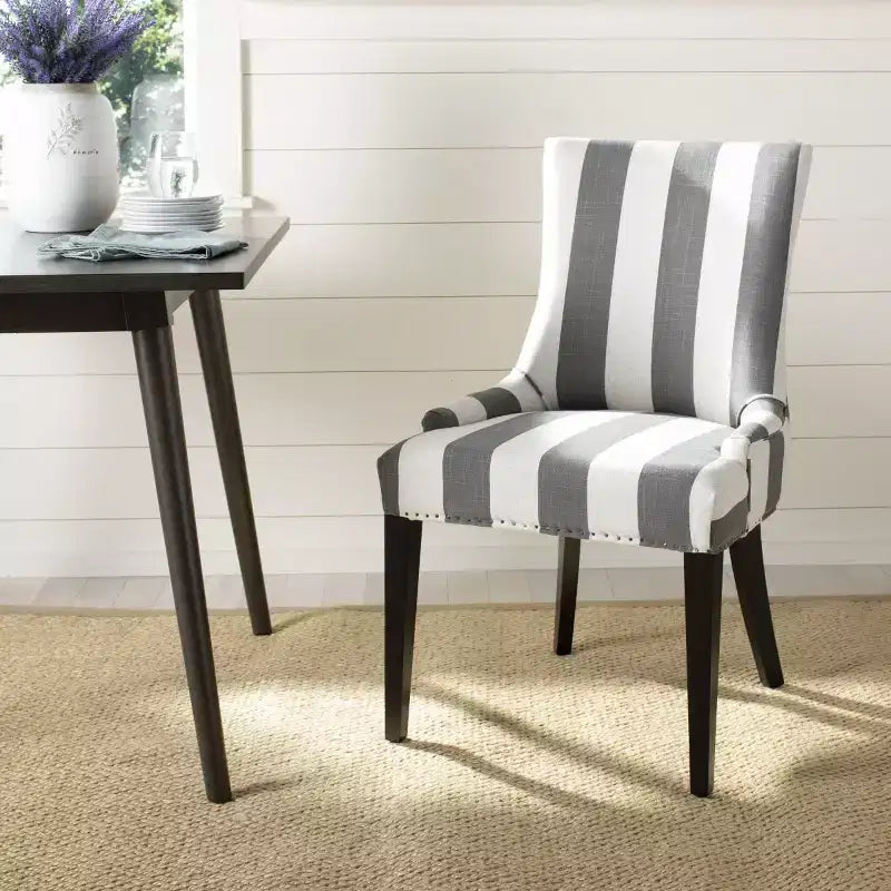 Chaise de salle à manger Becca 19 H avec clous décoratifs - MCR4502 - Safavieh Couture