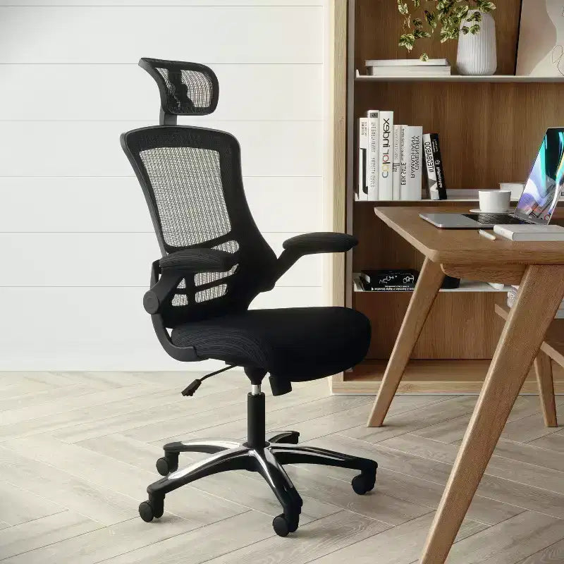 Fauteuil de bureau ergonomique de direction Flash Furniture Kelista à dossier haut en maille noire, pivotant, avec accoudoirs relevables et appuie-tête réglable