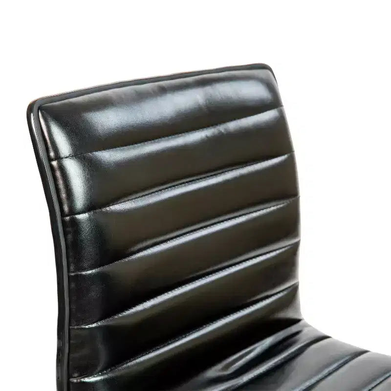 Chaise de bureau pivotante sans accoudoirs nervurée à dossier bas Flash Furniture