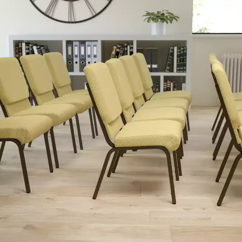 Chaise empilable Emma et Oliver 18,5W pour église/réception
