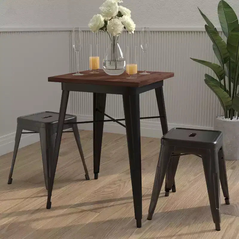Table contemporaine d'intérieur en acier 23,5 Merrick Lane avec plateau carré en bois rustique
