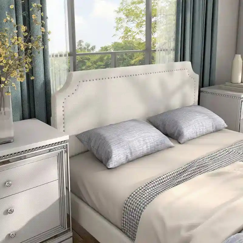 Lit plateforme queen-size réglable en bouclette blanche moderne